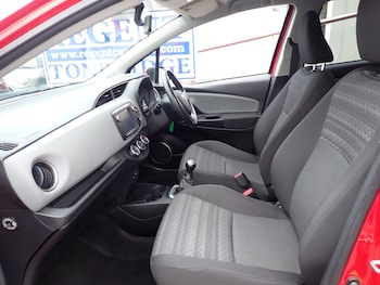 Used Toyota Yaris 2016 for sale - 76287962: Photo 3