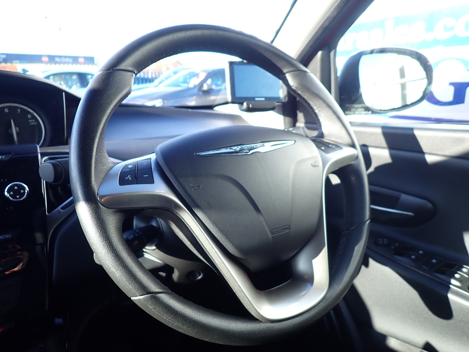 Used Chrysler Ypsilon 2014 for sale - 77408868: Photo 10