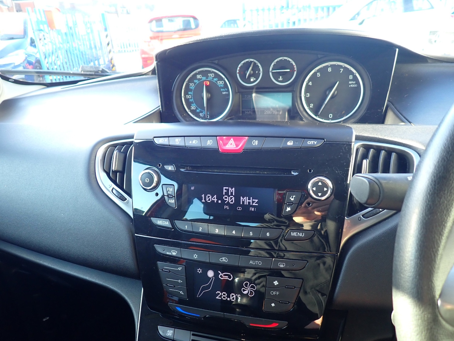 Used Chrysler Ypsilon 2014 for sale - 77408868: Photo 12