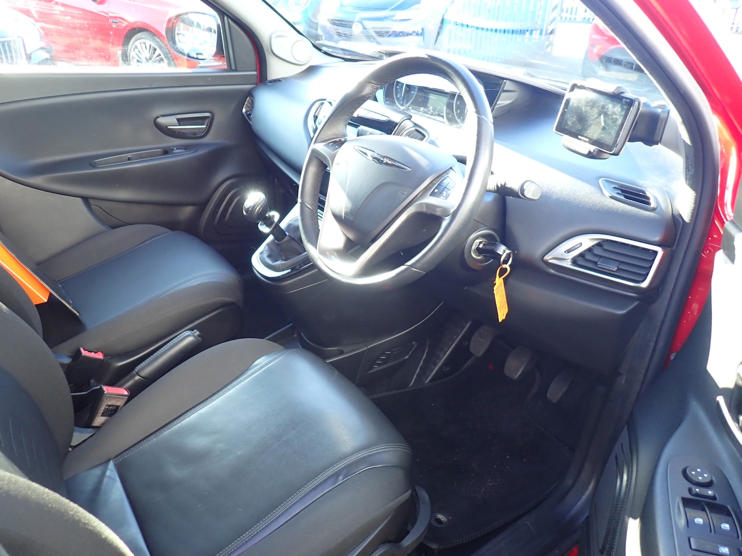 Used Chrysler Ypsilon 2014 for sale - 77408868: Photo 18