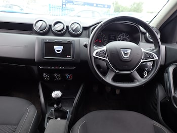 Used Dacia Duster 2021 for sale - 79229529: Photo
