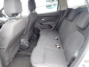 Used Dacia Duster 2021 for sale - 79229529: Photo