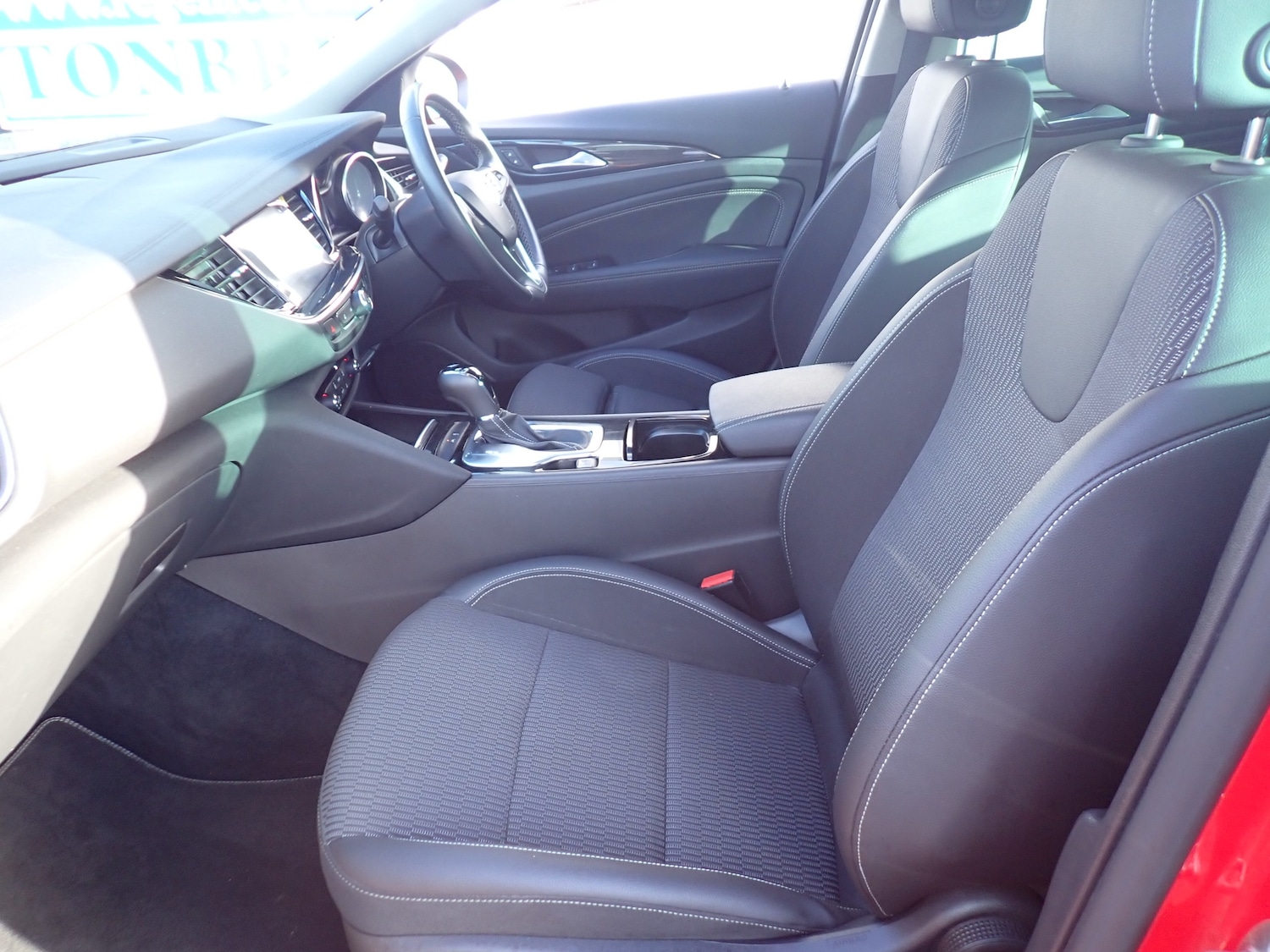 Used Vauxhall Insignia 2017 for sale - 77408865: Photo 3