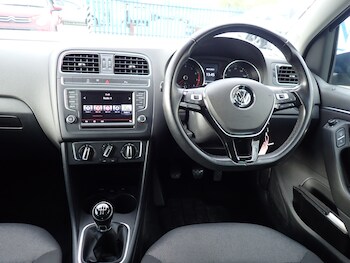 Used Volkswagen Polo 2016 for sale - 76369041: Photo