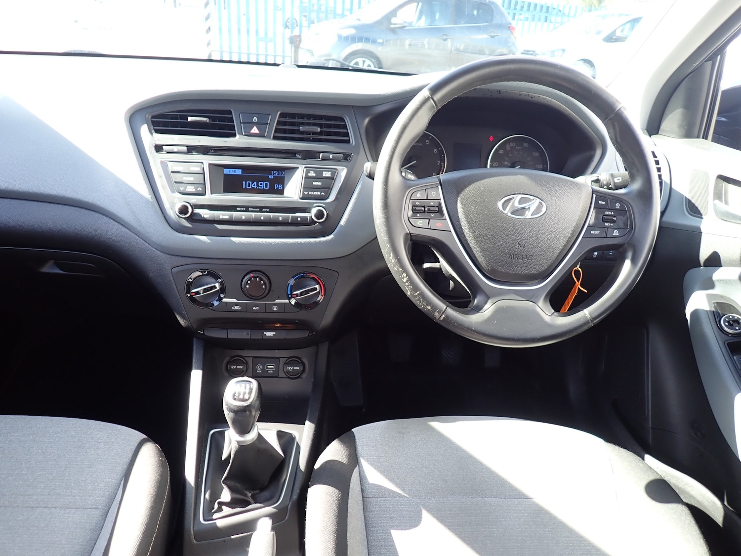 Used Hyundai i20 2015 for sale - 75754461: Photo 2