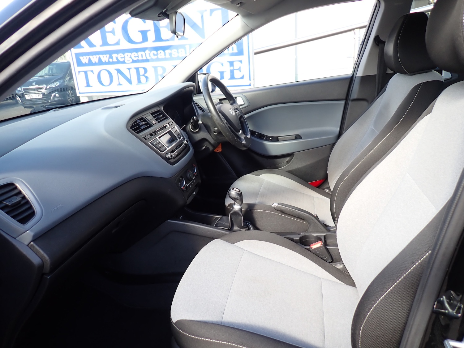 Used Hyundai i20 2015 for sale - 75754461: Photo 3