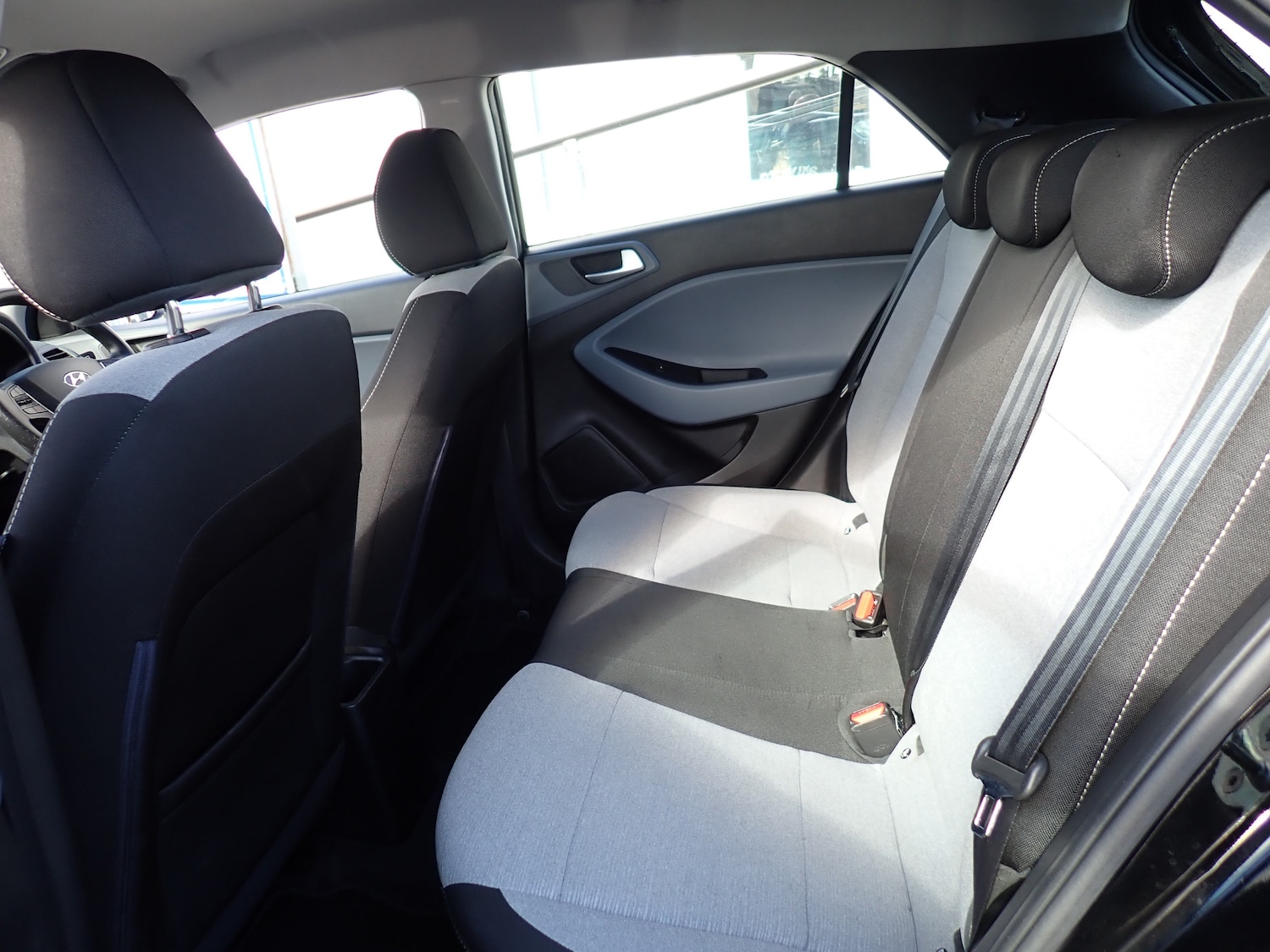 Used Hyundai i20 2015 for sale - 75754461: Photo 4