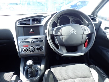 Used Citroen C4 2018 for sale - 75421724: Photo