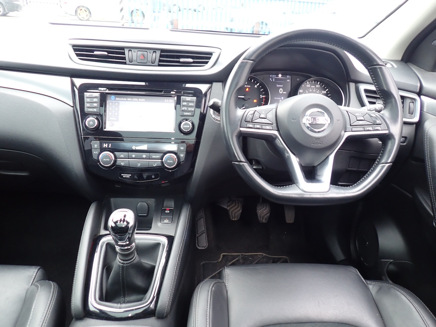 Used Nissan Qashqai 2018 for sale - 77403953: Photo 2