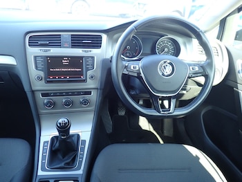 Used Volkswagen Golf 2016 for sale - 78197220: Photo