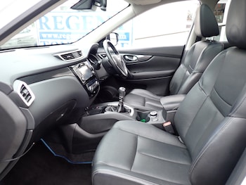 Used Nissan X-Trail 2016 for sale - 77546192: Photo