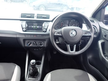 Used Skoda Fabia 2018 for sale - 78545422: Photo