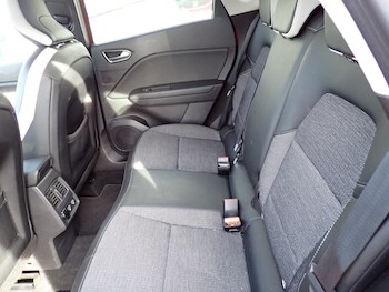 Used Renault Captur 2020 for sale - 77312972: Photo