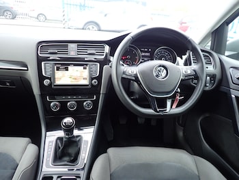 Used Volkswagen Golf 2015 for sale - 76416483: Photo