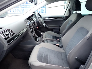 Used Volkswagen Golf 2015 for sale - 76416483: Photo