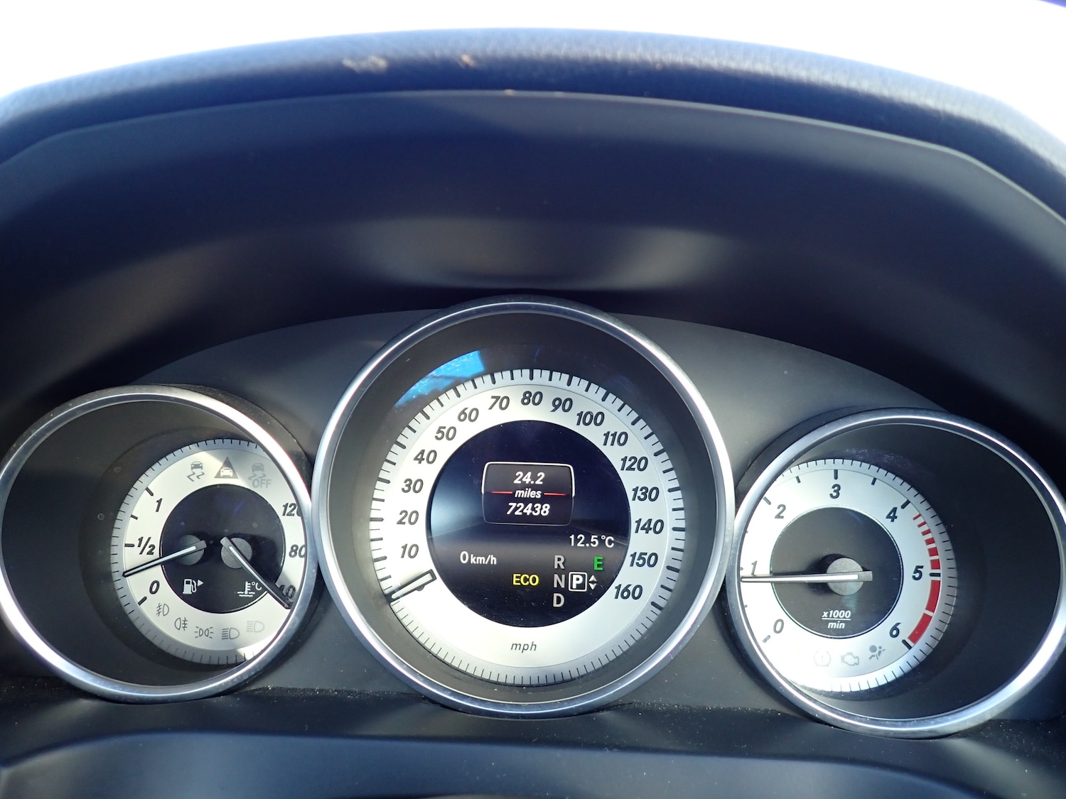 Used Mercedes-Benz E Class 2014 for sale - 76292880: Photo 12