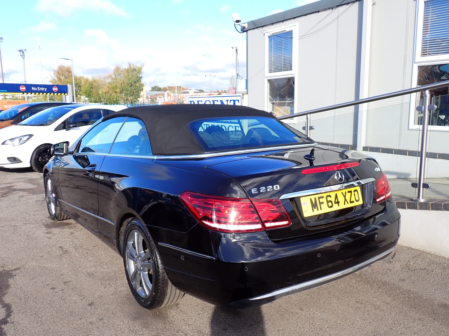 Used Mercedes-Benz E Class 2014 for sale - 76292880: Photo 25