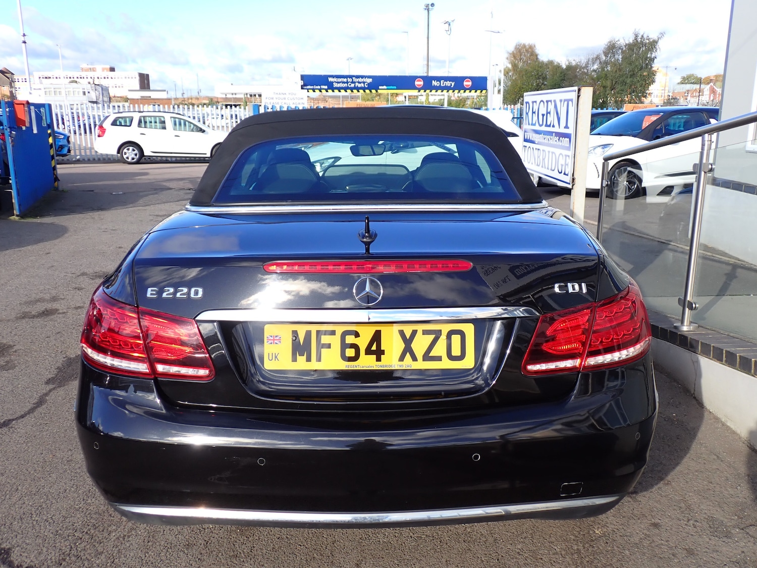 Used Mercedes-Benz E Class 2014 for sale - 76292880: Photo 26