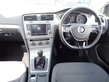 Used Volkswagen Golf 2015 for sale - 79620041: Photo