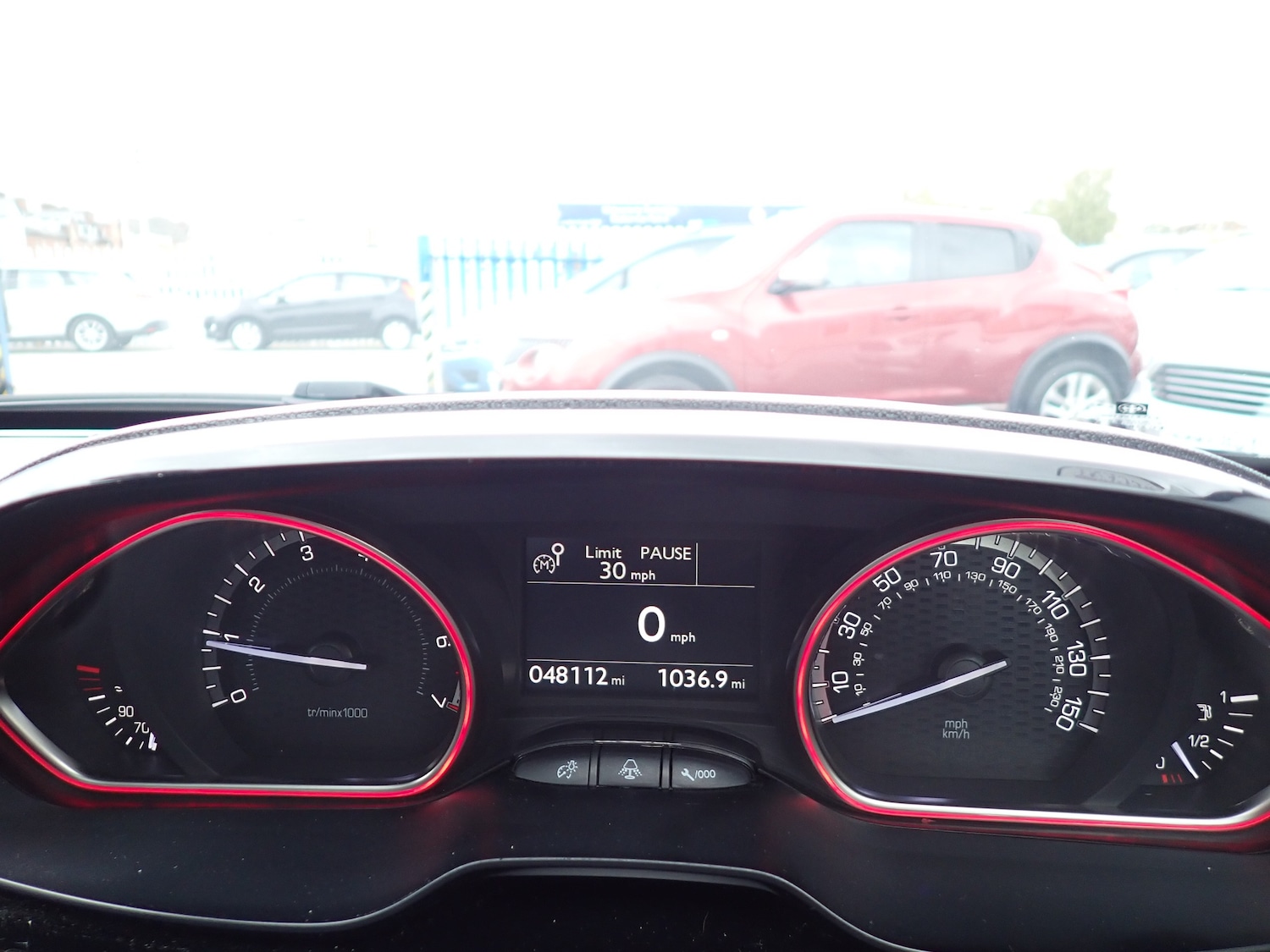 Used Peugeot 2008 2017 for sale - 76376793: Photo 11