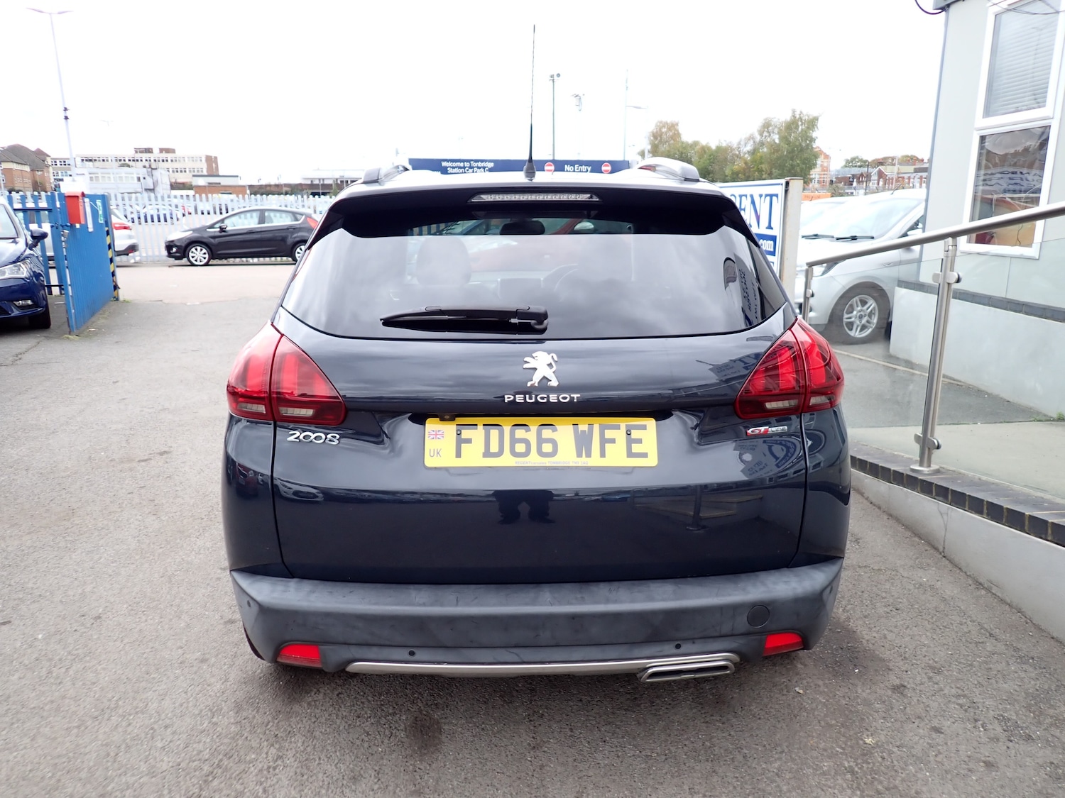 Used Peugeot 2008 2017 for sale - 76376793: Photo 6