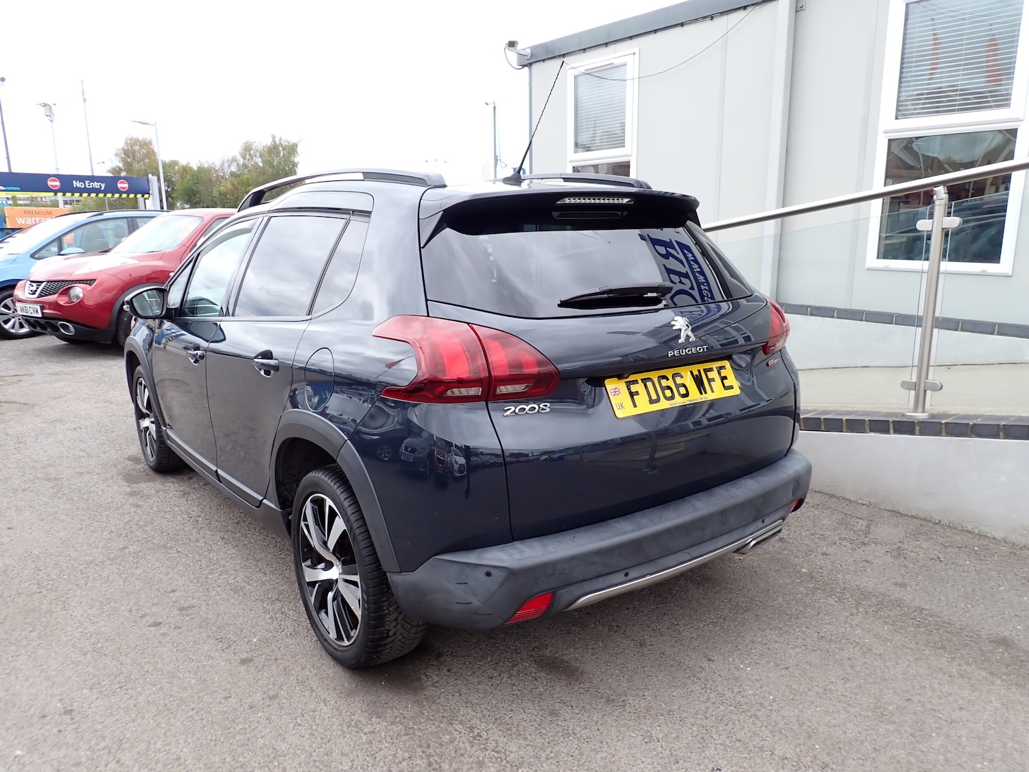 Used Peugeot 2008 2017 for sale - 76376793: Photo 7