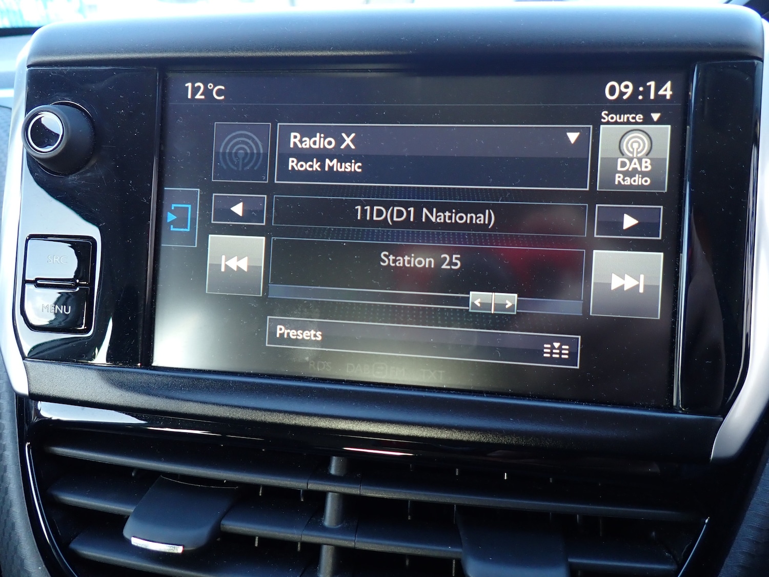 Used Peugeot 2008 2017 for sale - 76040533: Photo 16