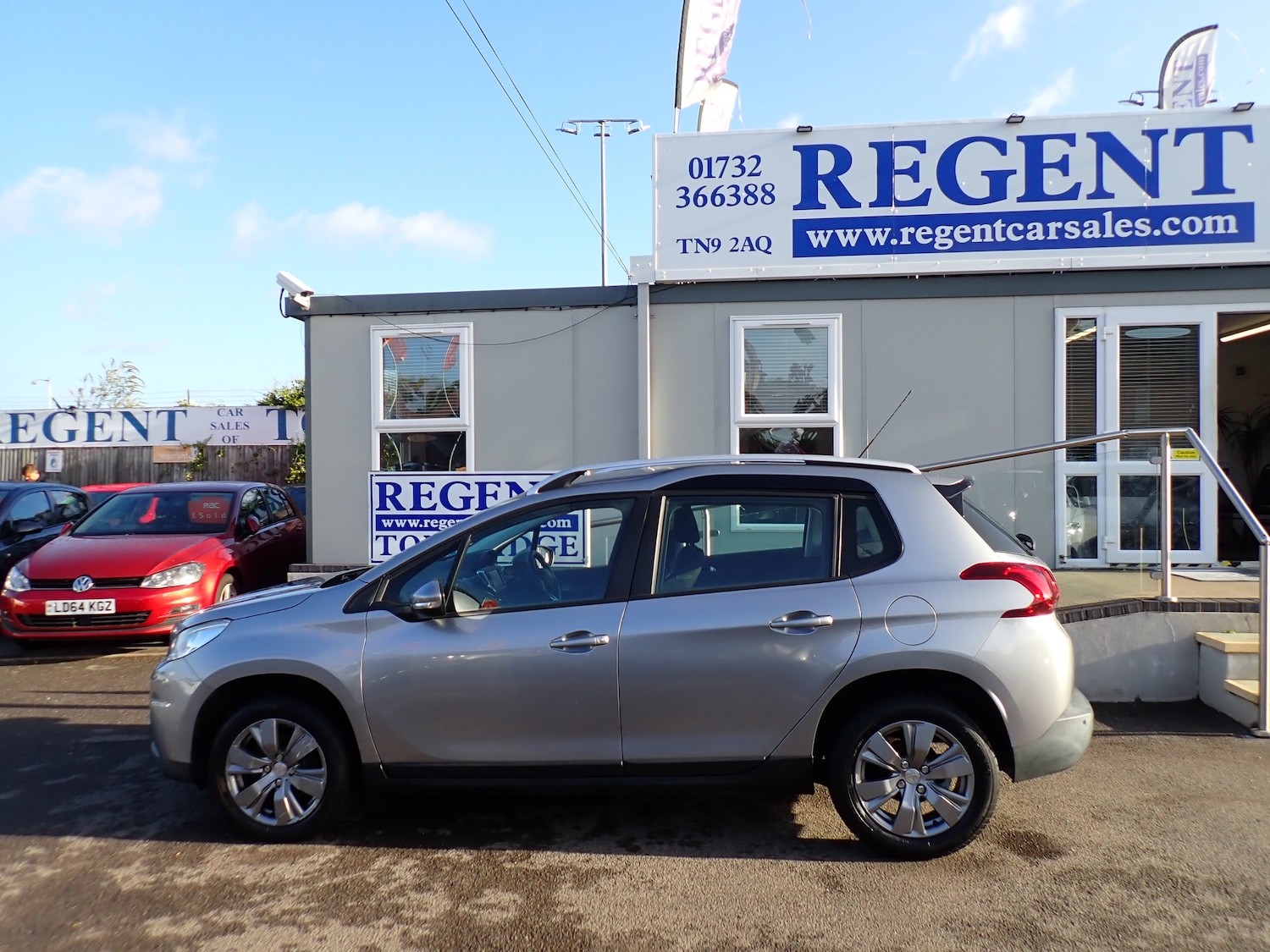 Used Peugeot 2008 2017 for sale - 76040533: Photo 5