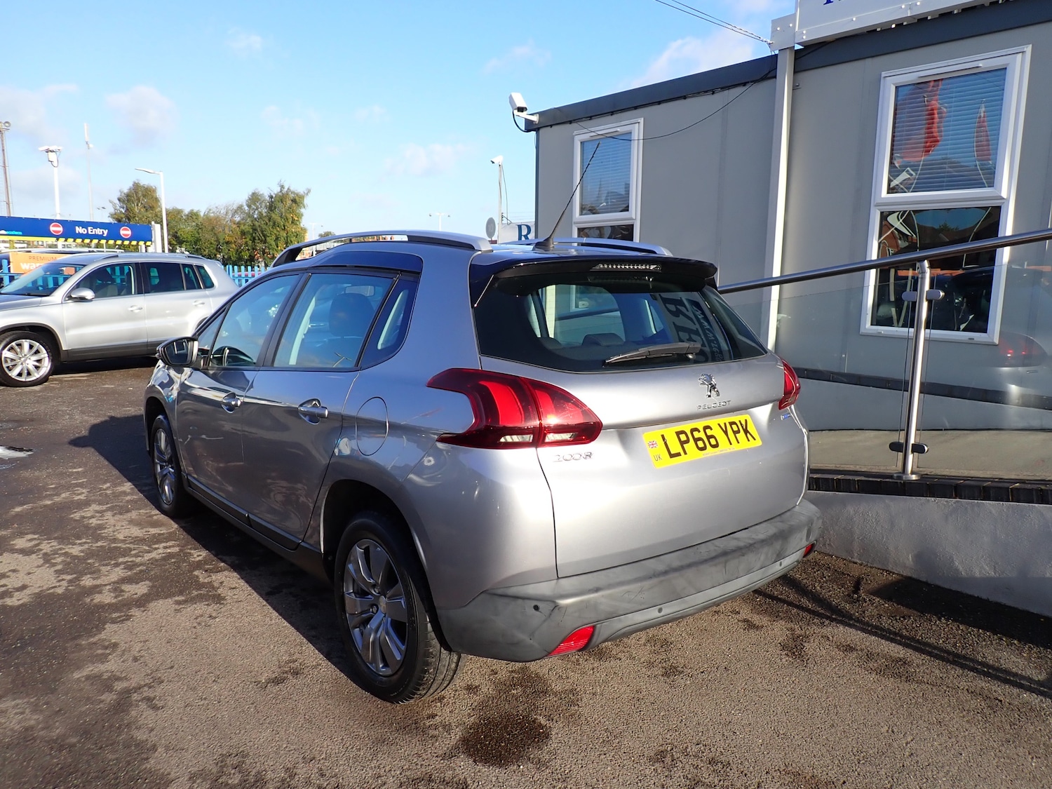 Used Peugeot 2008 2017 for sale - 76040533: Photo 8