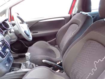 Used Fiat Punto 2015 for sale - 70603742: Photo
