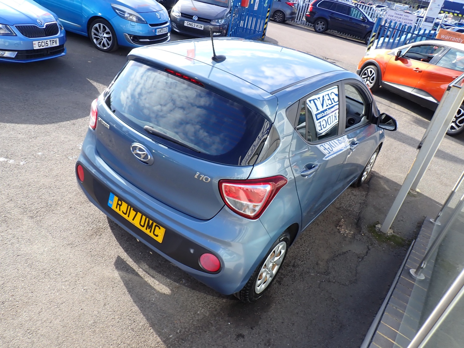 Used Hyundai i10 2017 for sale - 77159444: Photo 9