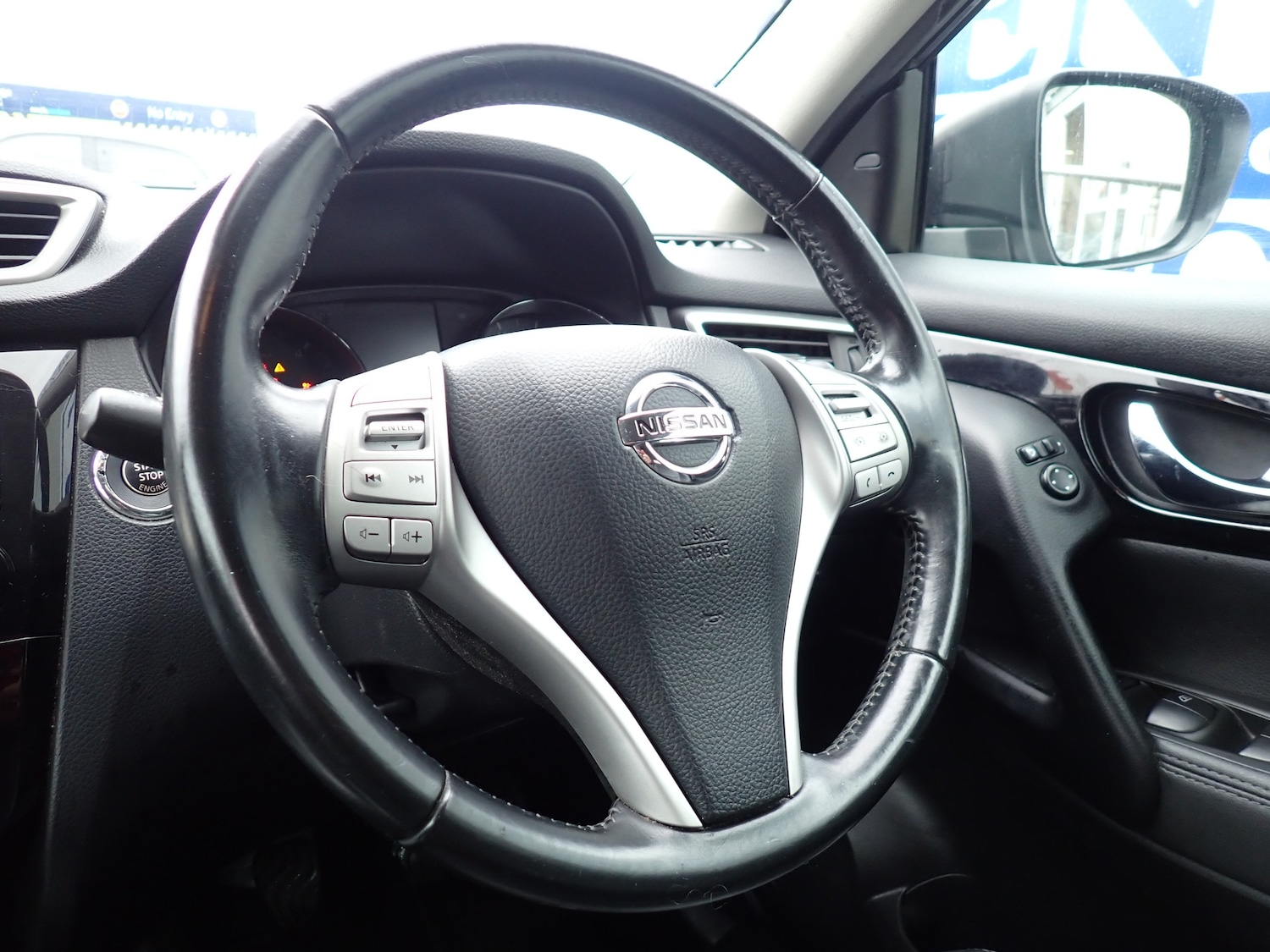 Used Nissan Qashqai 2015 for sale - 77650450: Photo 11