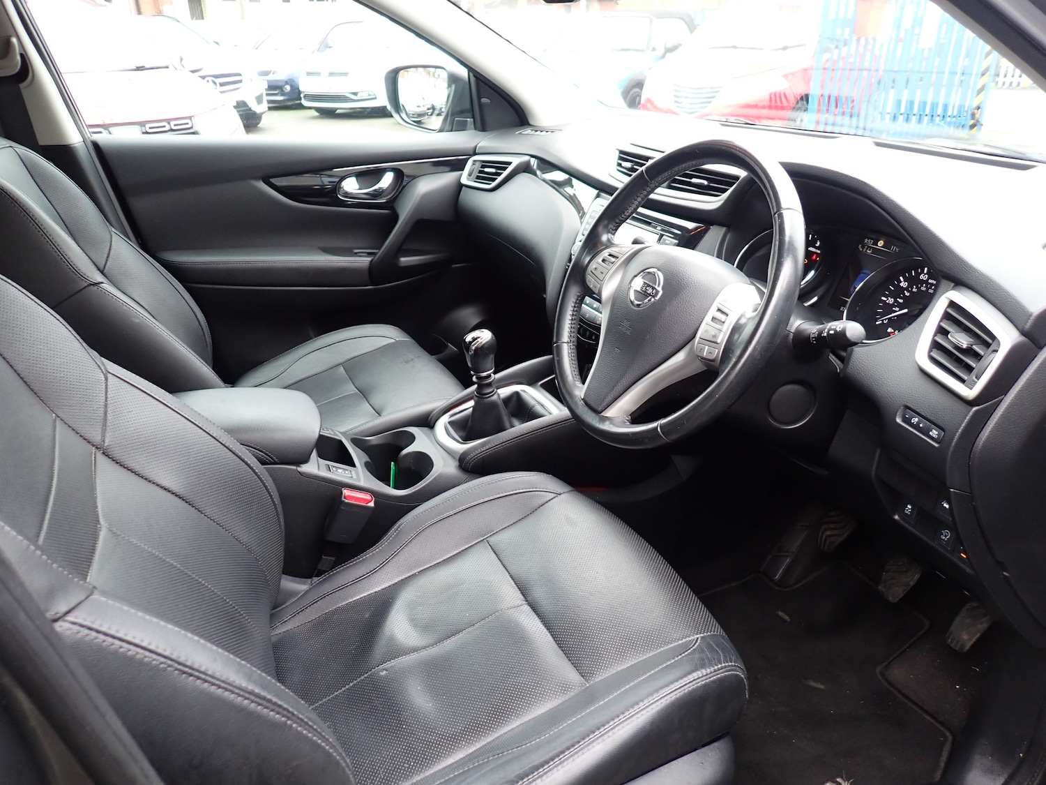 Used Nissan Qashqai 2015 for sale - 77650450: Photo 24
