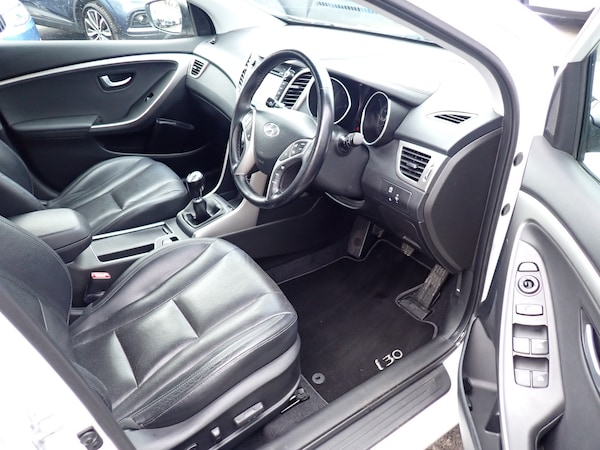 Used Hyundai i30 2016 for sale - 76273828: Photo 18