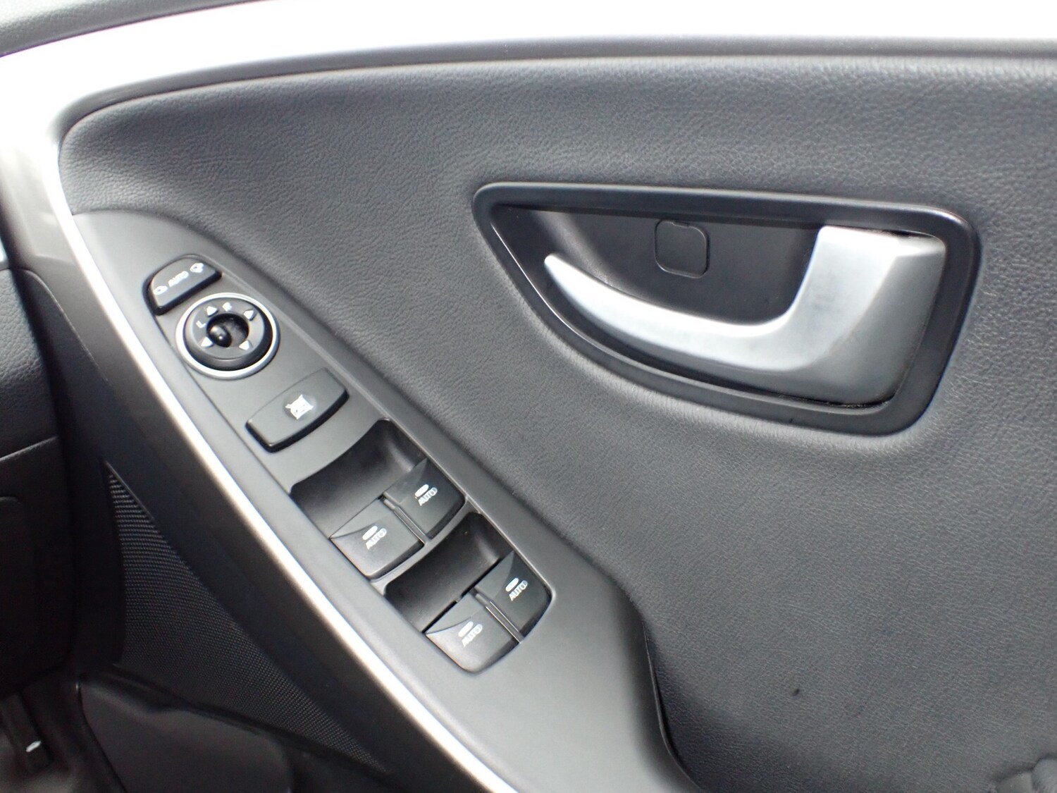 Used Hyundai i30 2016 for sale - 76273828: Photo 26