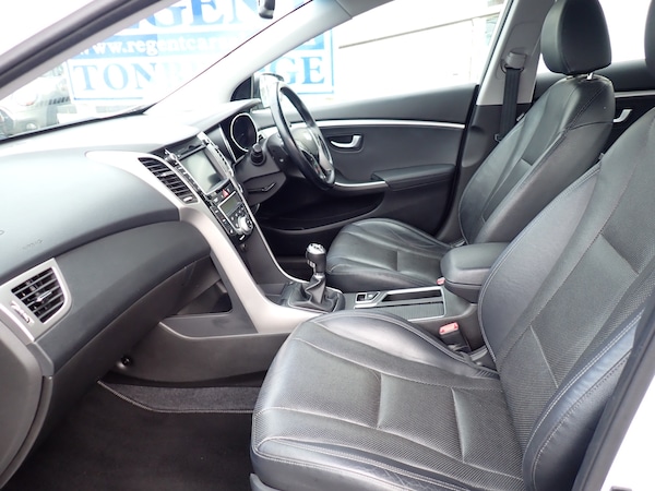 Used Hyundai i30 2016 for sale - 76273828: Photo 3