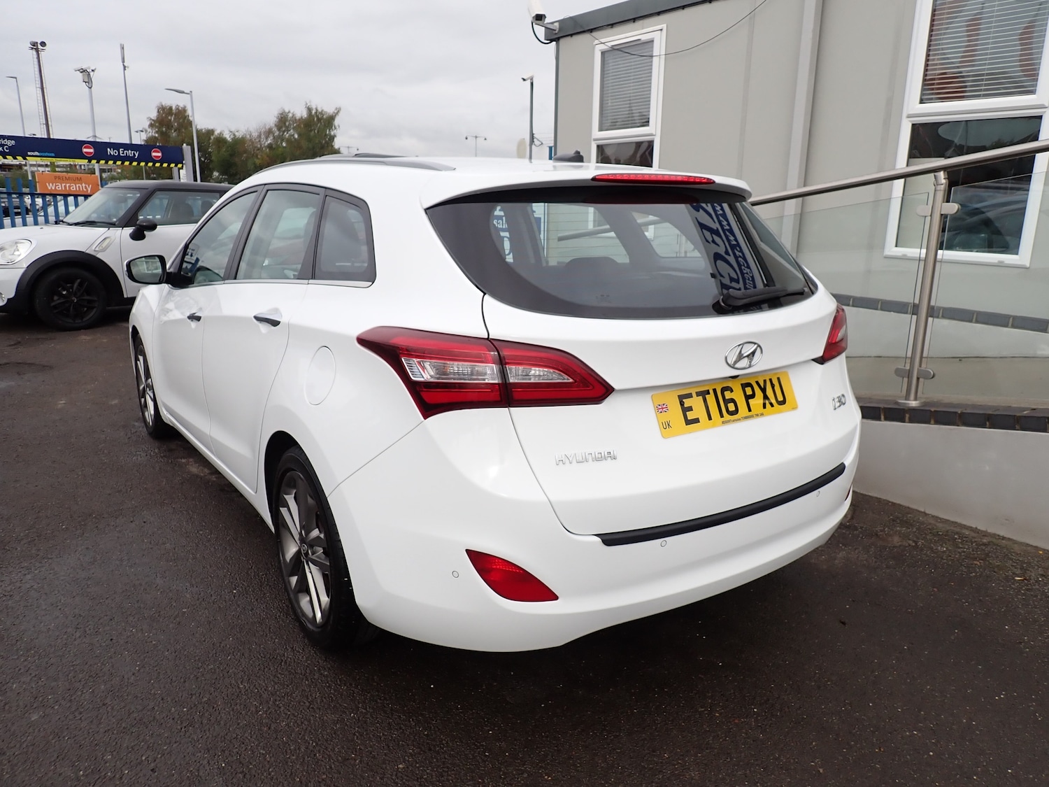 Used Hyundai i30 2016 for sale - 76273828: Photo 8