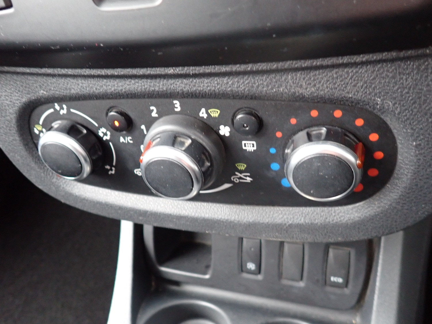 Used Dacia Duster 2018 for sale - 77570906: Photo 19