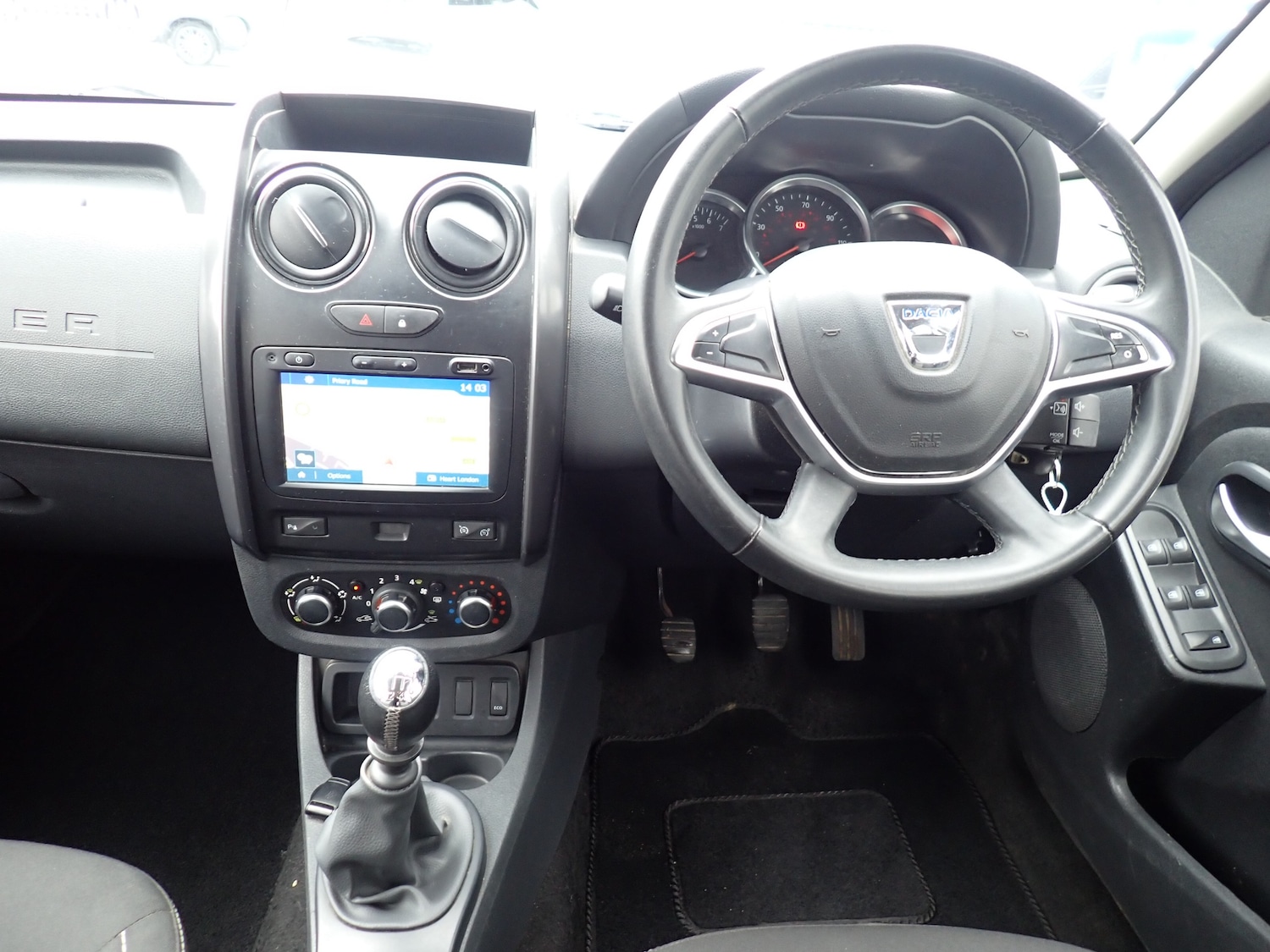Used Dacia Duster 2018 for sale - 77570906: Photo 2