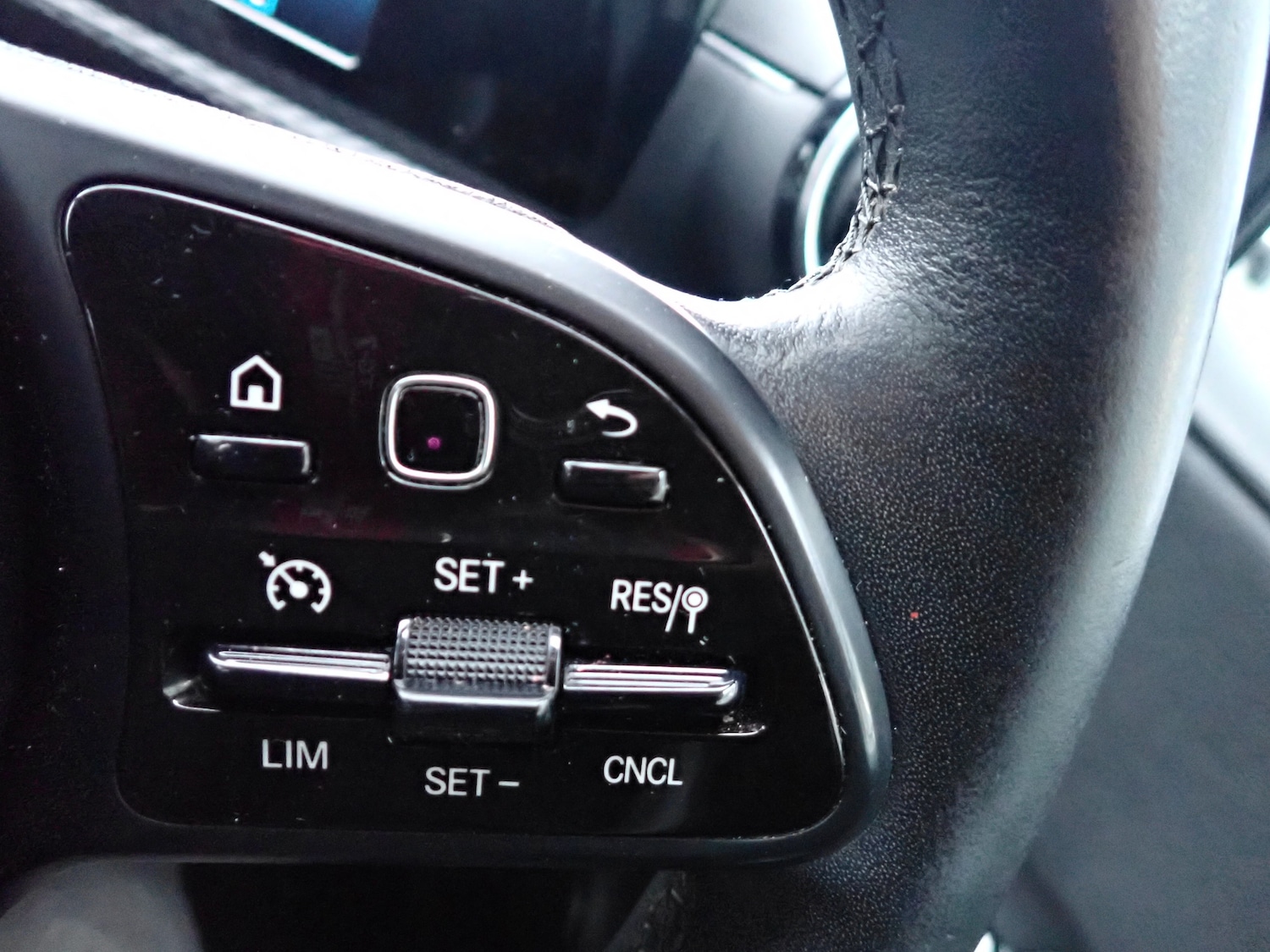 Used Mercedes-Benz A-Class 2019 for sale - 77641774: Photo 21