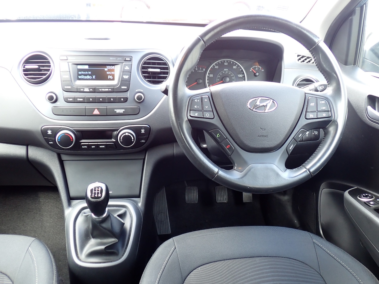 Used Hyundai i10 2018 for sale - 78003545: Photo 2