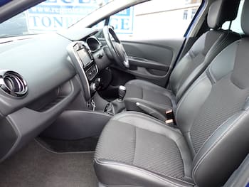 Used Renault Clio 2018 for sale - 79773465: Photo