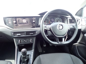 Used Volkswagen Polo 2019 for sale - 78815089: Photo