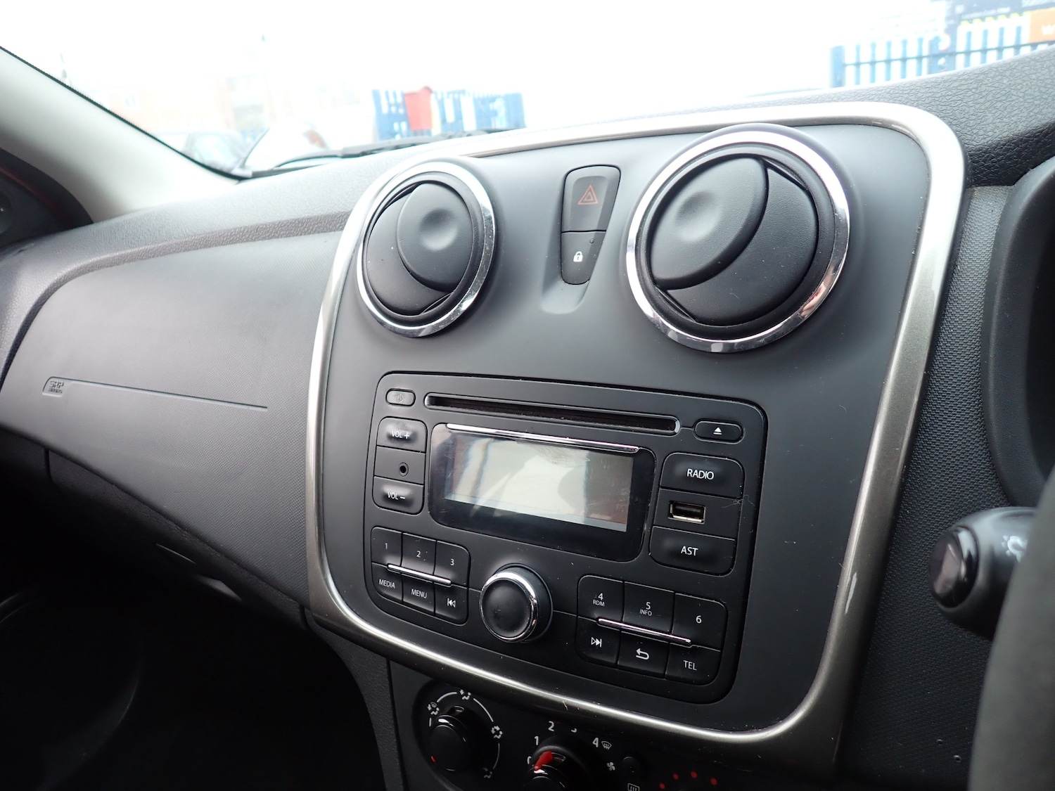 Used Dacia Sandero Stepway 2014 for sale - 76453669: Photo 16