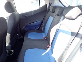 Used Hyundai i10 2017 for sale - 79371569: Photo