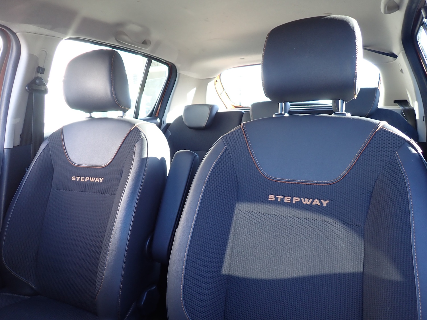 Used Dacia Sandero Stepway 2017 for sale - 77104131: Photo 12