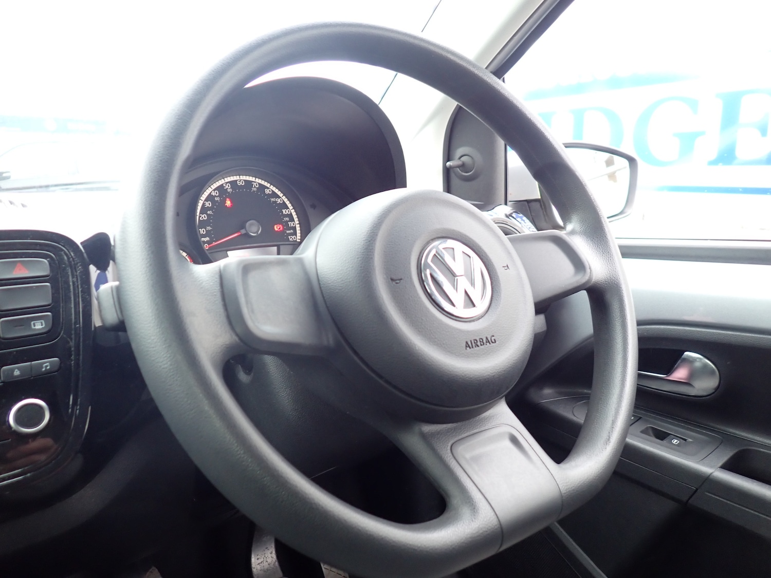 Used Volkswagen up! 2014 for sale - 77378278: Photo 11
