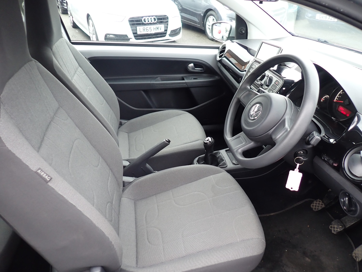 Used Volkswagen up! 2014 for sale - 77378278: Photo 19