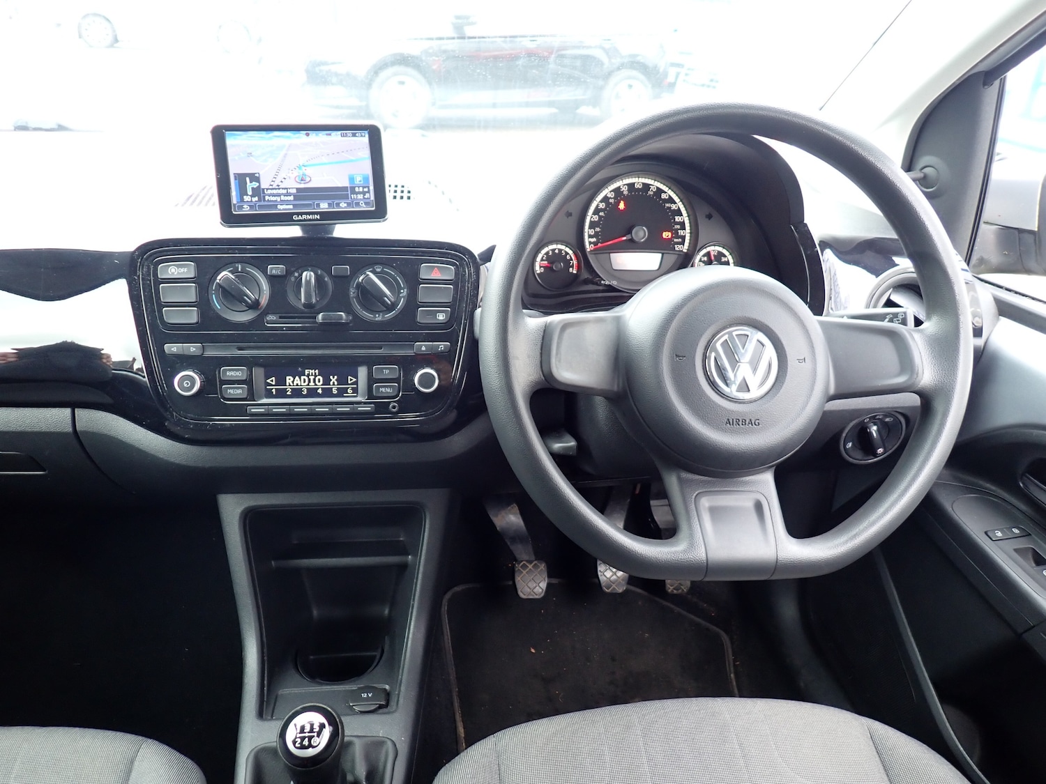 Used Volkswagen up! 2014 for sale - 77378278: Photo 2