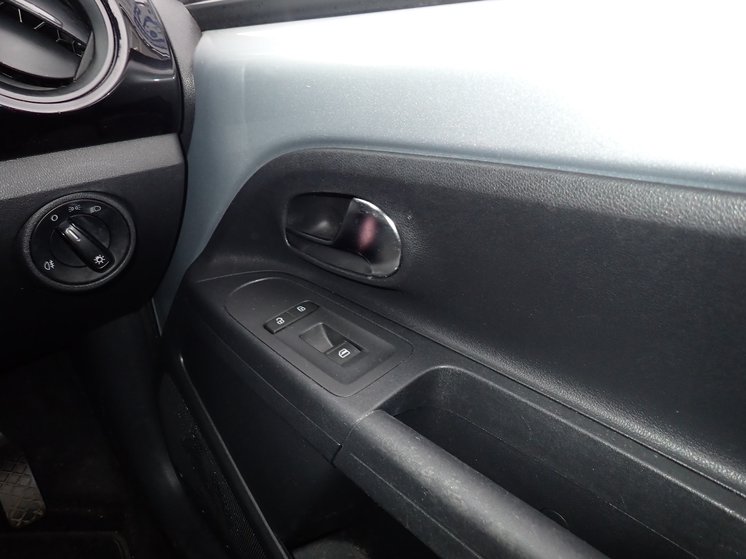 Used Volkswagen up! 2014 for sale - 77378278: Photo 22